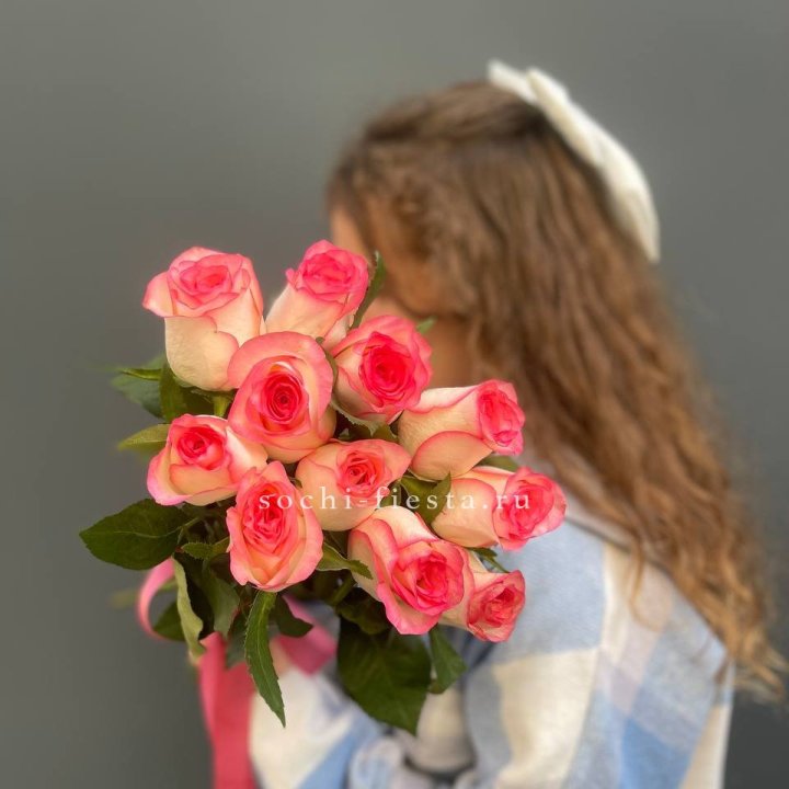 11 роз "Джумилия" в Рыбинске