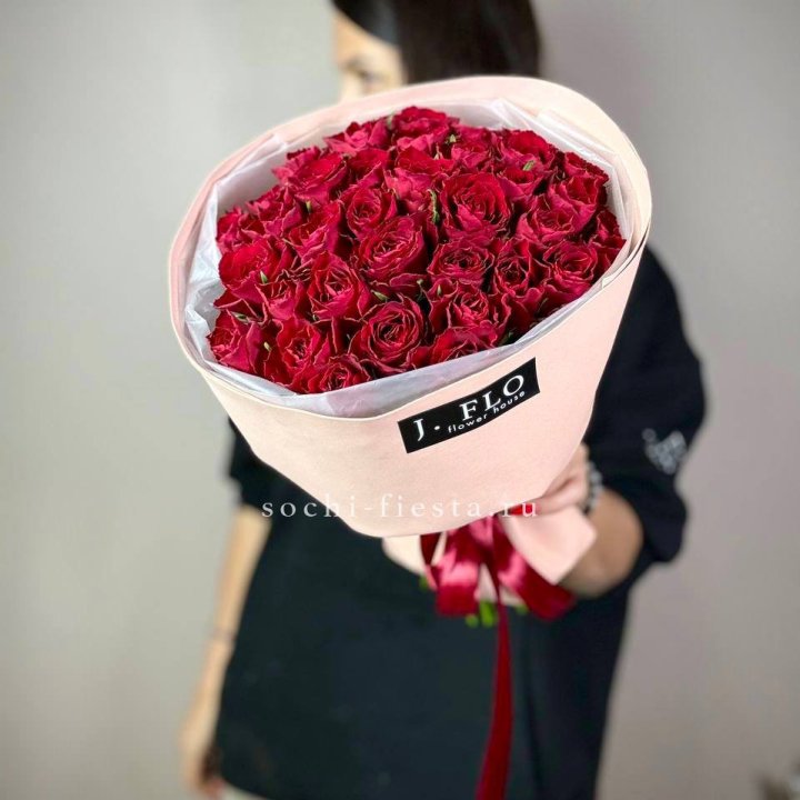35 кенийских роз в Рыбинске