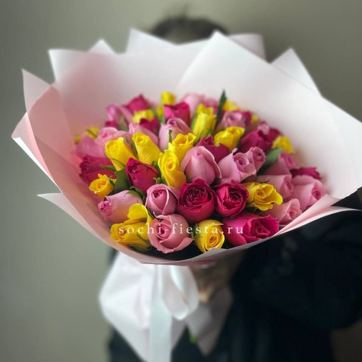 Букет из 51 розы Микс (Кения) в Рыбинске