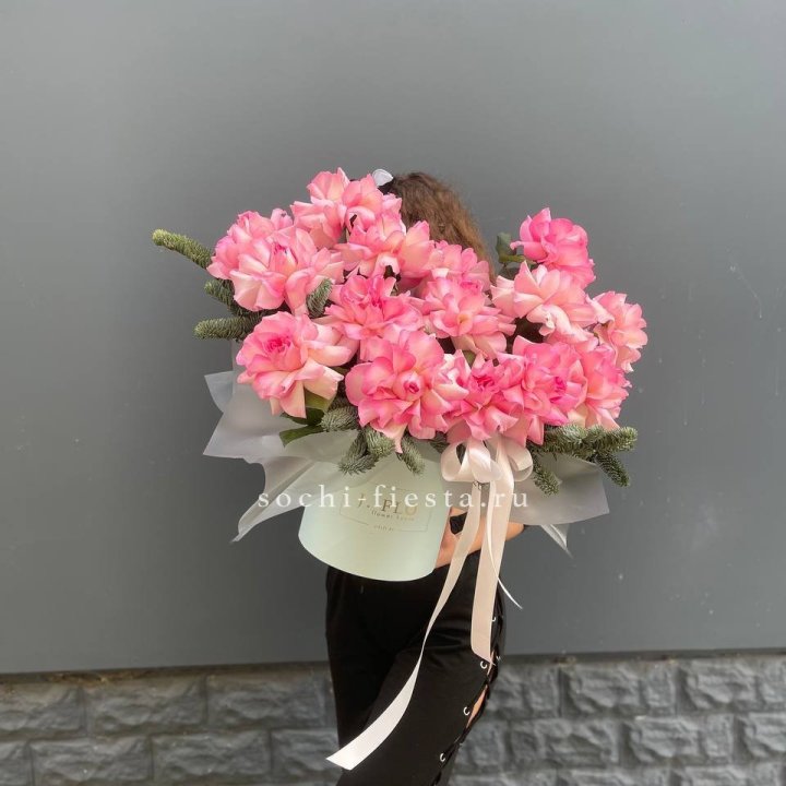 Бокс из 15 французских роз в Рыбинске