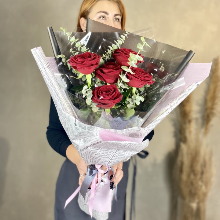 5 красных роз в Рыбинске