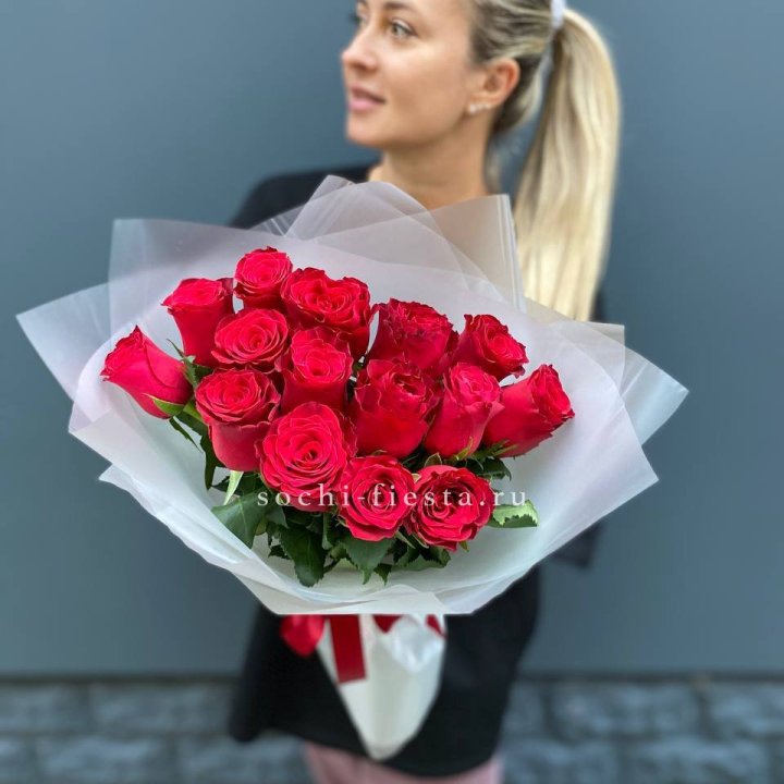 Букет из 15 красных роз  в Рыбинске