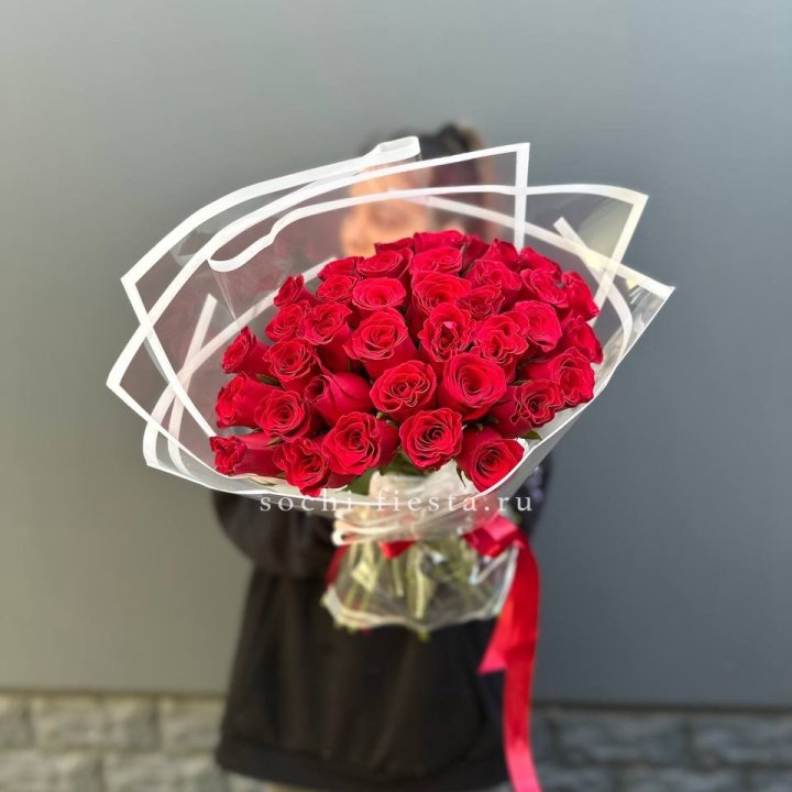 31 красная роза в Рыбинске