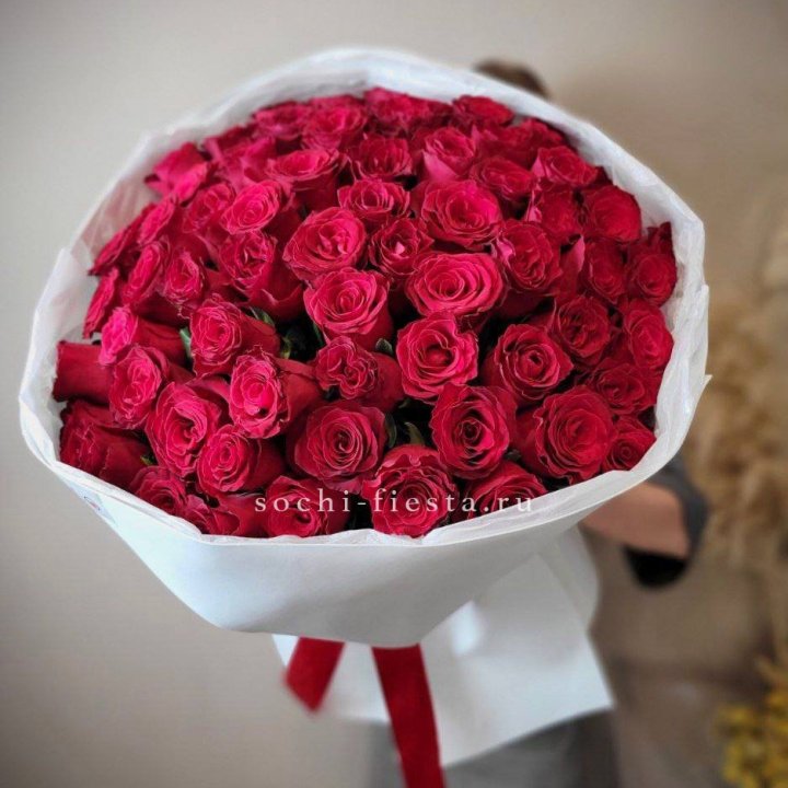 65 красных роз вайт в Рыбинске
