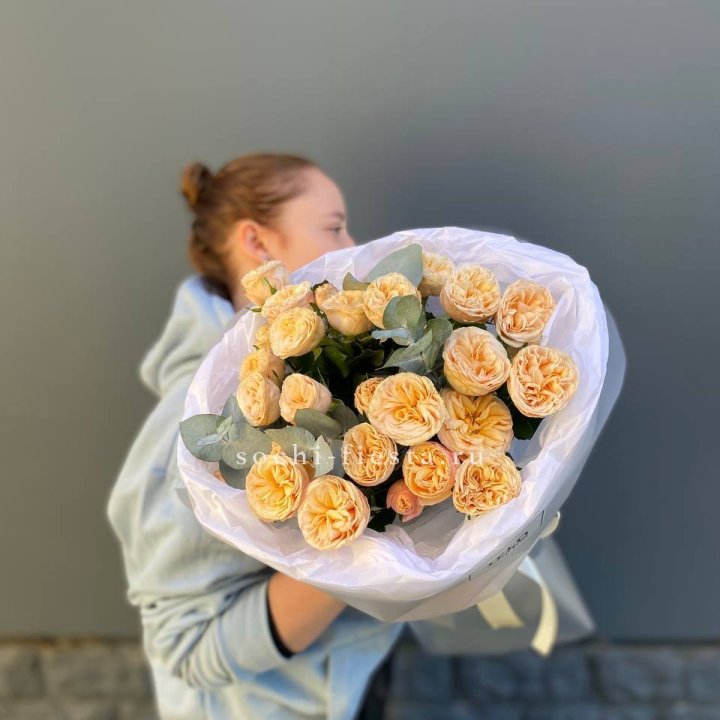 7 пионовидных роз в Рыбинске