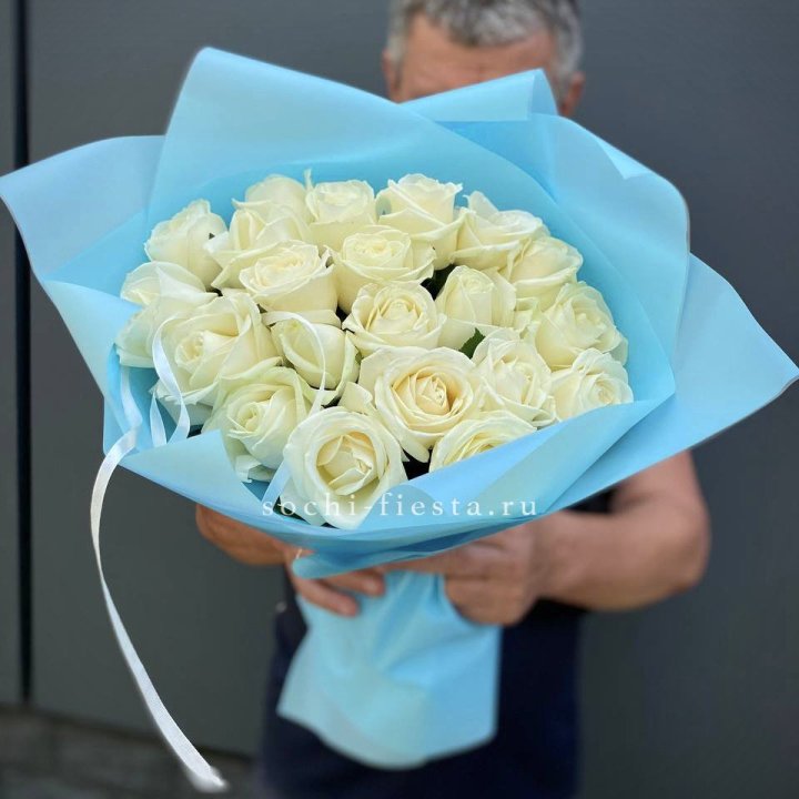 21 белая роза в Рыбинске