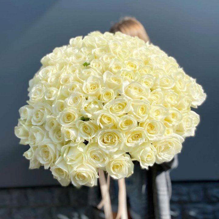 Букет  из 101 белой розы  в Рыбинске