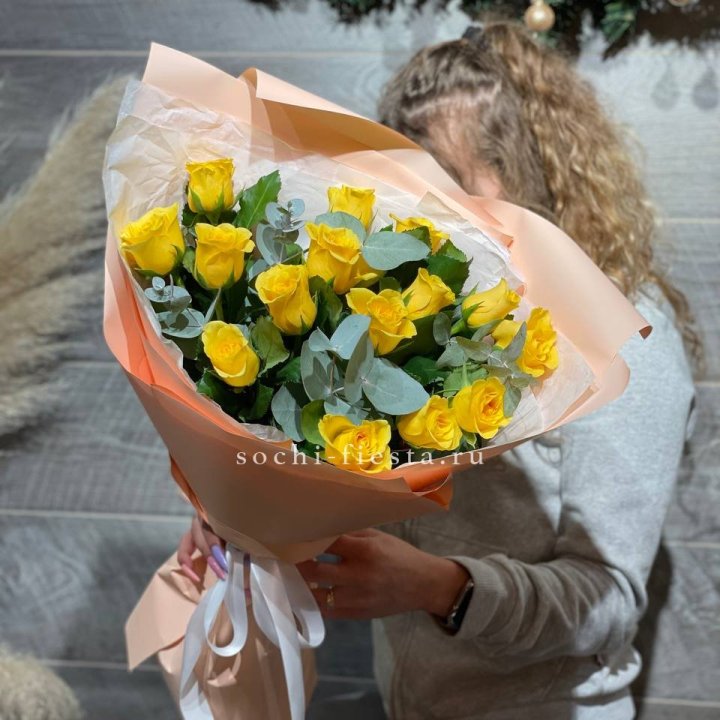 15 желтых роз в Рыбинске