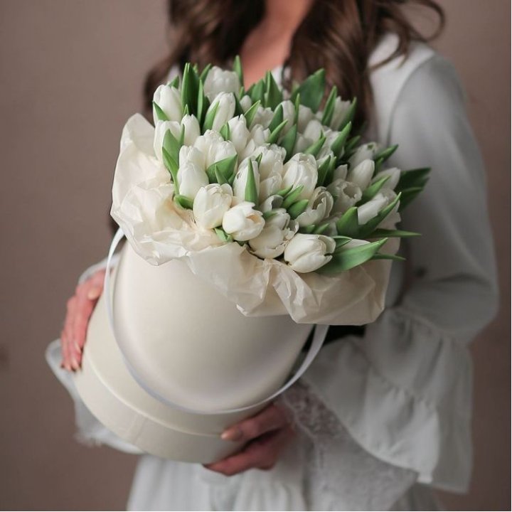 Тюльпаны в цилиндре  в Рыбинске