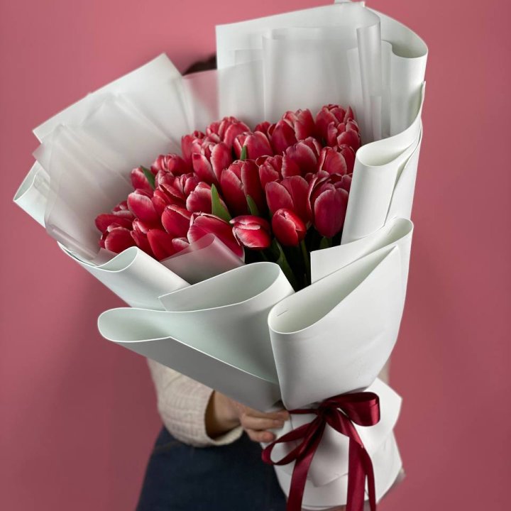 Букет красных тюльпанов в Рыбинске